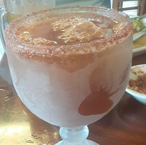 Meet your Posher, Hugo